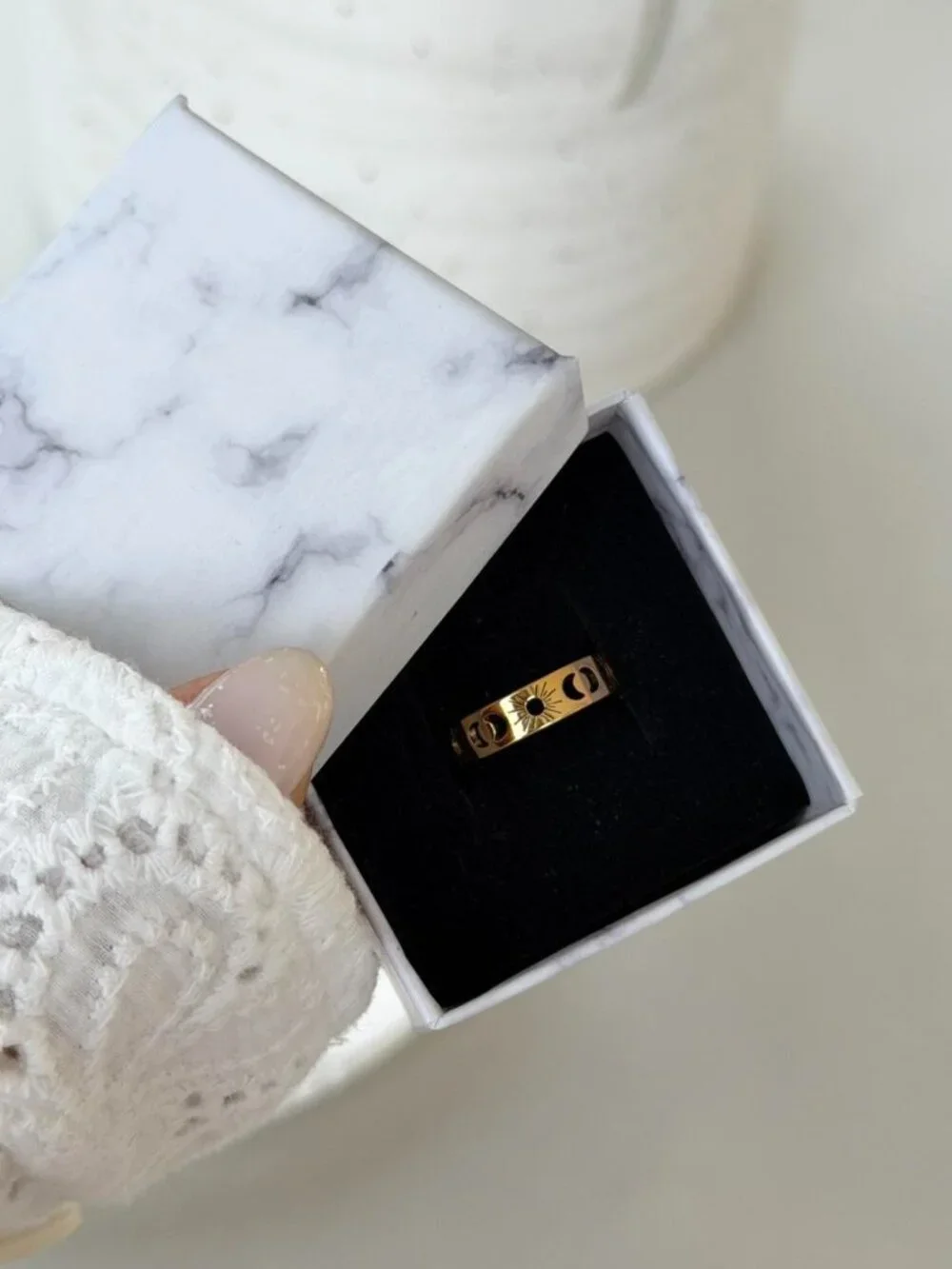 Sku0607‎ Retro Gold Sun Women Minimalist Ring Stainless steel + gift bag